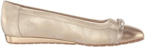 Anne Klein Women's Gisele Ballet Flat, LT Gold, 8 | Image 5