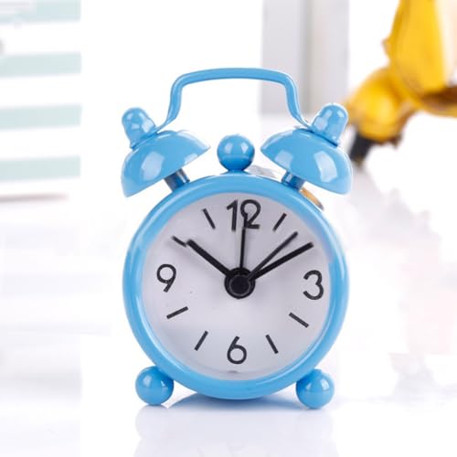 Gdfnmogo Reloj despertador analógico clásico de doble campana con movimiento de escaneo silencioso para uso nocturno de noche, construcción de metal y batería incluida, 6 x 4 x 1 (1)