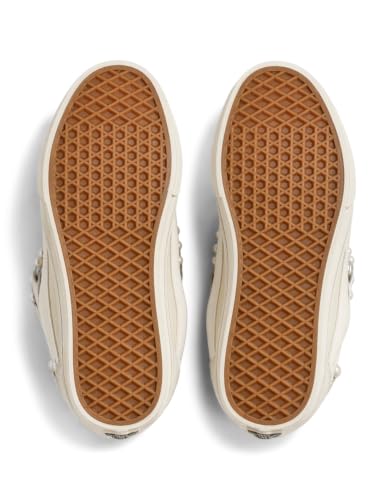 Image of Vans Unisex Adult Knu Skool Shoe - '90s Retro Puffy Low-Top Fashion Sneakers for Men & Women
