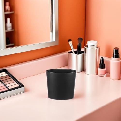 Cesta de almacenamiento colgante negra que soluciona el desorden de botes en el baño 5