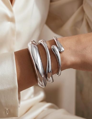 Image of Chunky Gold Bangle Bracelets for Women, Dainty 14k Gold Plated Big Stackable Bangles Set, Trendy Statement Cuff Bracelet Stack Fashion Jewelry Gifts