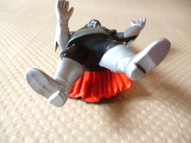 Amazon.co.jp: マグマ大使 宇宙の帝王 ゴア フィギュア 人形