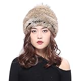 Eine dicke, aber leichte Kaninchenfell mütze, die nicht kratzt. Sitzt perfekt ohne am Kopf zu drücken. Da die Innenseite mit weicher Wolle und die Außenseite aus weichem Kaninchenfell gestrickt ist, ist die Strickmütze super warm und bequem.