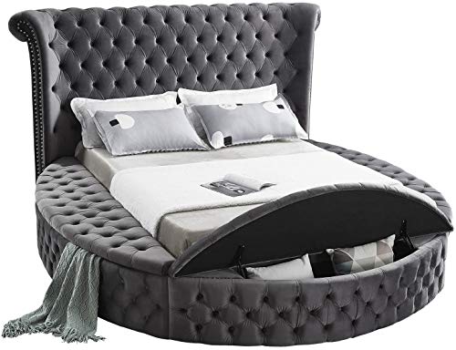 Meridian Furniture Luxus Collection Modern | Contemporary Round Shaped Velvet Upholstered Bed with Deep Button Tufting and Footboard Storage, Queen, Grey