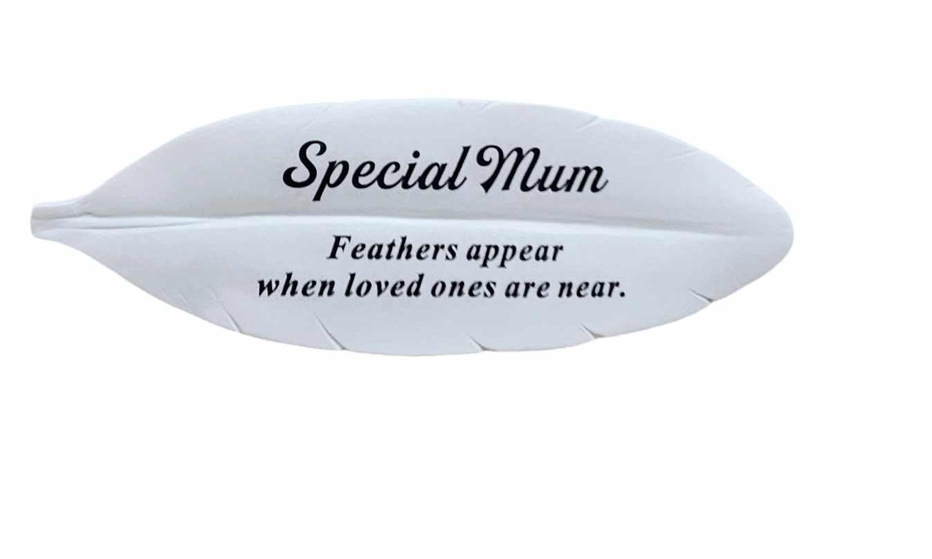 David Fischhoff Ltd MUM White Feather Memorial plaque Grave Ornament Garden Tribute Resin Ornament Gift