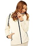 Die moderne Übergangsjacke lässt sich sportiv und casual kombinieren