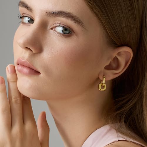 Image of FRUMOS 18K Gold Plated Chunky Hoop Earrings for Women Fashion Thick Gold Hoops Set Jewelry for Birthday Christmas Gifts