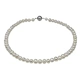 Wir fertigen unsere Schmuckstücke liebevoll von Hand und in Deutschland