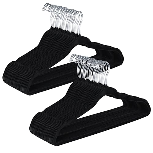 Pack de 50 Perchas de Ropa plástico Terciopelo Negro Antideslizante Cabezal Giratorio Finas para Camisetas Pantalones Camisas. Ahorra Espacio. Ranuras para Hombros.