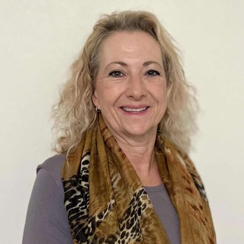 The Shocking Truth Behind the 2021 Border Crisis | Lt. Col. (Ret.) Lenore Hackenyos Podcast Por arte de portada