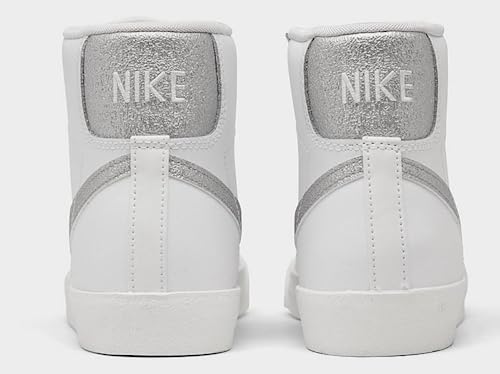 Image of Nike Men's Blazer Mid '77 VNTG Basketball Shoes