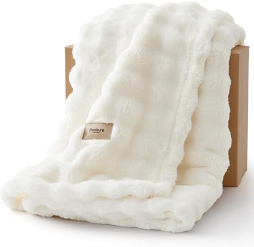 Bedsure Cosy Bubble Fleece Blanket - Soft Plush Throw Blanket for...