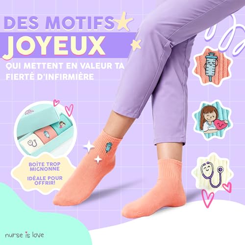Nurse is Love Chaussettes Femme Infirmière Set (3 Pces.) 35-38 & 39-42, Chaussettes Rigolotes pour Aide Soignante | Utiliser avec Sabots Sanitaires | Idée Cadeau, Accessoires - COLOURS – vue 3