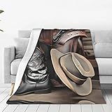 Scénarios applicables : la couverture est de taille moyenne. Il peut rester au chaud à l'intérieur, et est également pratique pour le camping en plein air, regarder des films et voyager. Il est léger et facile à transporter, et est un compagnon attentionné, ajoutant de la chaleur au voyage.