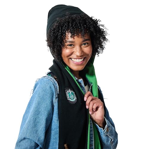 Harry Potter Slytherin Crest Black & Green Snood with Wand Pocket3