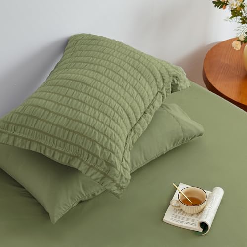 Love's cabin Seersucker Sage Green King Size Comforter Set, 7-Piece All Season Lightweight Bed in a Bag Bedding Set with Comforter, Flat Sheet, Fitted Sheet, Pillowcases and Shams by Love's cabin - Used condition - Image 6