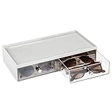 STAPELBARES DESIGN: Die Brillenbox lässt sich mit weiteren Boxen gestapelt oder aufgereiht kombinieren. Neben Sonnenbrillen lassen sich sämtliche Accessoires und Schmuck ideal unterbringen.