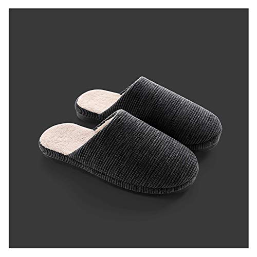 Intérieur épais contre les pieds froids avec ces pantoufles de couple