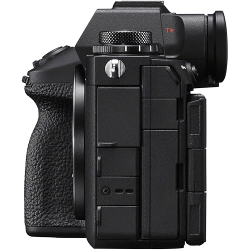 Image of Sony Alpha 7 V Full-Frame Hybrid Mirrorless Camera with Sony FE 70-200mm f /2.8 GM OSS II Lens