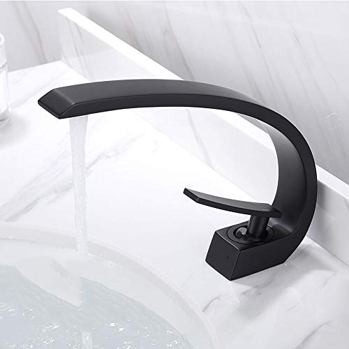 Mitigeur de salle de bain en laiton brossé avec design incurvé élégant