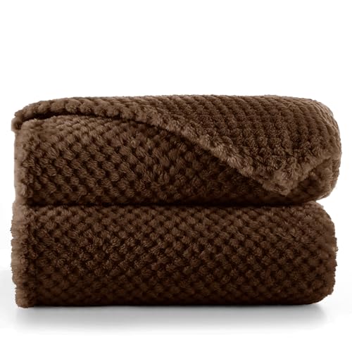 DecoKing Couverture Polaire 150 x 200 cm Plaid Doux en Microfibre pour Lits Canapés Chaises et Divans Style Scandinave Chaude Légère et pour Toutes Les...