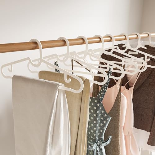 GETORO Plastic Hangers 20 Pack, Non Slip Space Saving Clothes Hanger with Hooks, Heavy Duty Beige Hangers for Closet