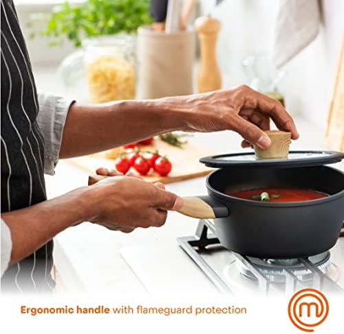 MasterChef Non Stick Saucepan for Induction Hobs 18cm Sauce Pot with Lid for All Cooking Surfaces, Swiss Engineered Aluminium Pan with Scratch Resistant, Nonstick Coating