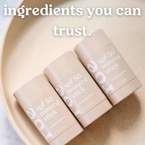 Image of Roe Wellness- Kids Sunscreen Stick For Face & Body Sun Protoction | Reef Safe, Clean Ingredients (SPF 50 Roll-on Stick)