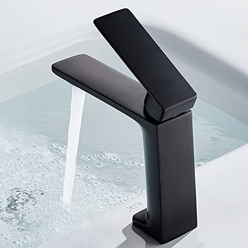 Robinet de salle de bain noir mat pour transformer votre routine bien-être matin et soir