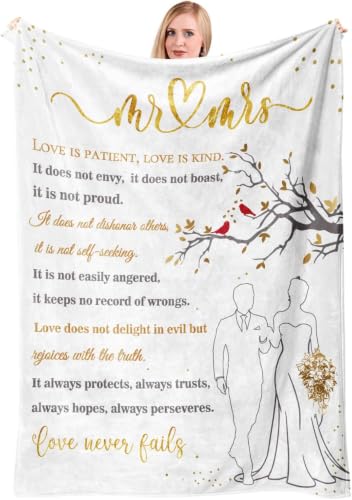 Wedding Gifts for Couples, Bridal Shower Gifts for Bride to Be Soft Blanket