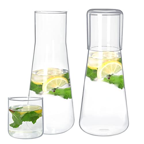 FNG8 Klare Karaffe Glas mit Deckel [2 Stk] - 800 ml Wasserkaraffe Glas mit Trinkbecherdeckel für Nachttisch, Küchentheke, Badezimmer & Schlafzimmer - Wasserkrug Glas für Saft, Kaffee, Tee & Mundwasser Cover