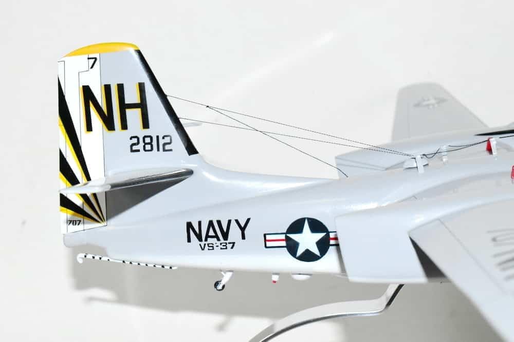 VS-37 Sawbucks S-2 Tracker Model