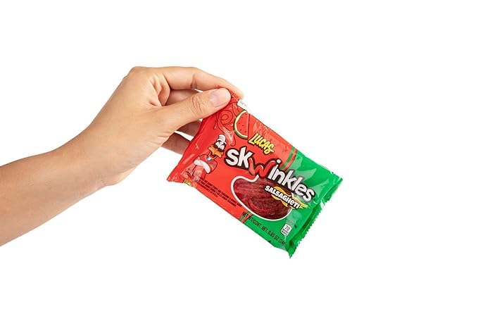 Miniatura 3 de Fountain City Fulfillment Chamoy Pickle Kit - Juego de pepinillos de lujo con pepinillo Ricos, chips de tortilla enrollados Takis Fuego, salsa Lucas