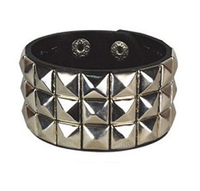 Preisvergleich Produktbild 3 Reihen Silber Pyramiden-Nieten Armband / Wristband