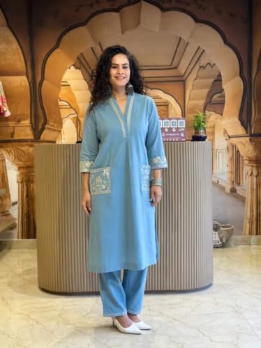 Image of Womens Cotton Slub 3 /4 Sleeves V Neck Co-Ord Set Featuring Floral Print Design On The Hem of The Sleeves and On The Pockets 2 Piece Ethnic Wear