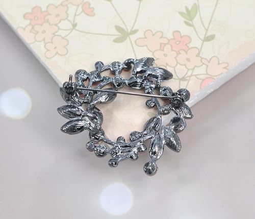 Image of Gyn&Joy Clear Crystal Rhinestone Floral Wreath Pin Brooch BZ005