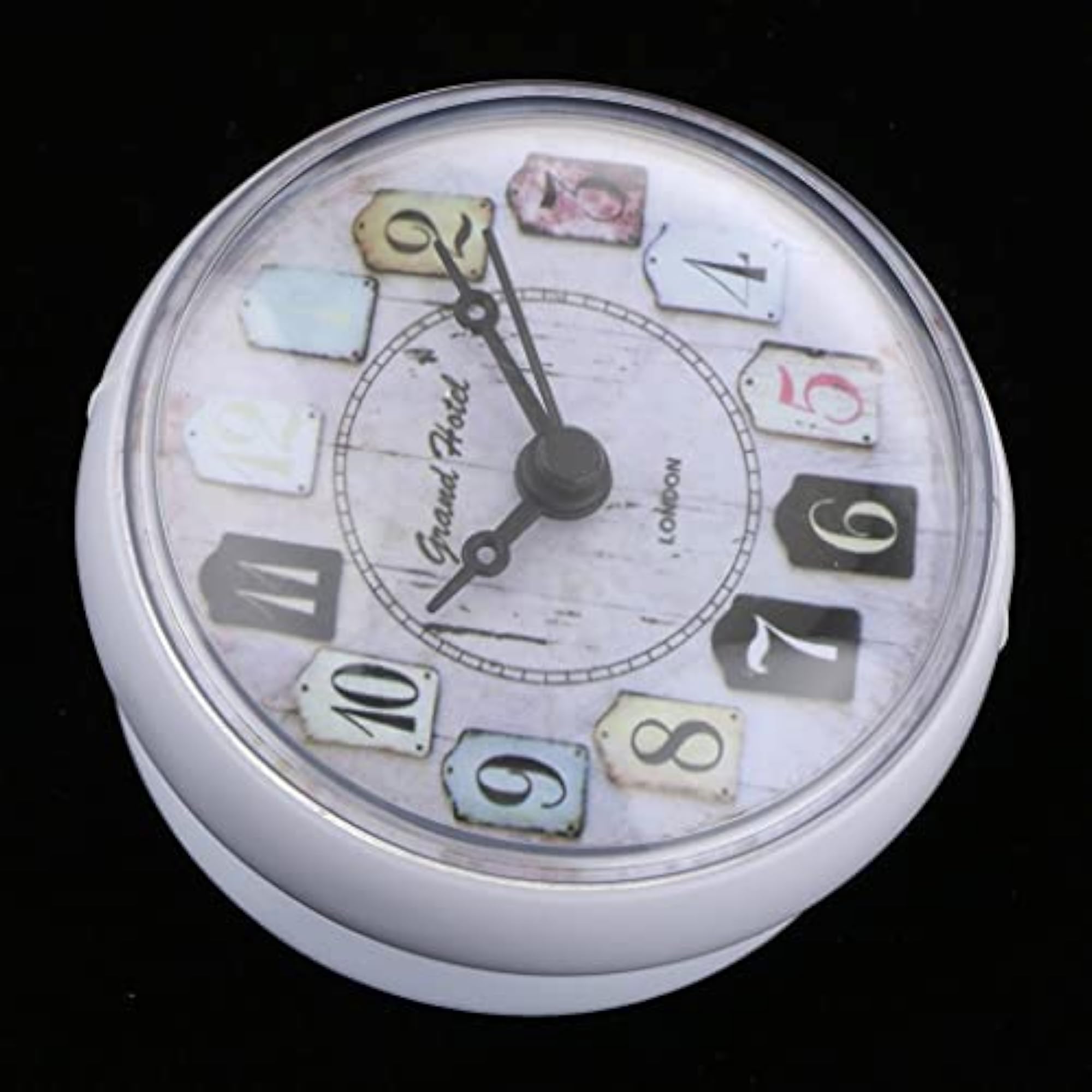 Waterproof Suction Cup Wall Clock, White