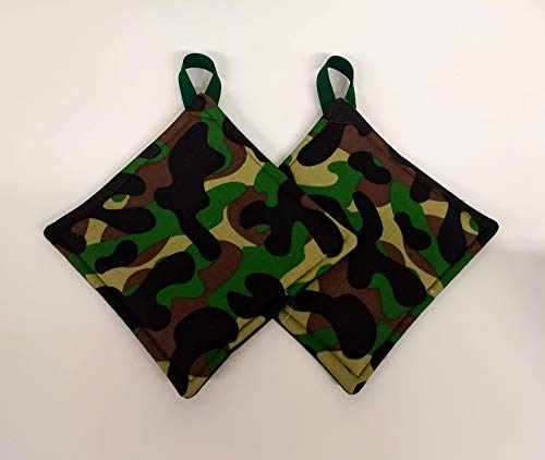 Potholder Set in a Camoflaque Fabric Print by Sewuseful Studios LLC