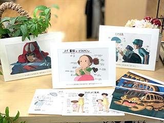 作品はポスカサイズ❗手作り額付きシルクスクリーン応用絵画　「魅惑なニャンコ」 Amazon | ジブリ美術館限定 「映画を塗る仕事」展ポストカード
