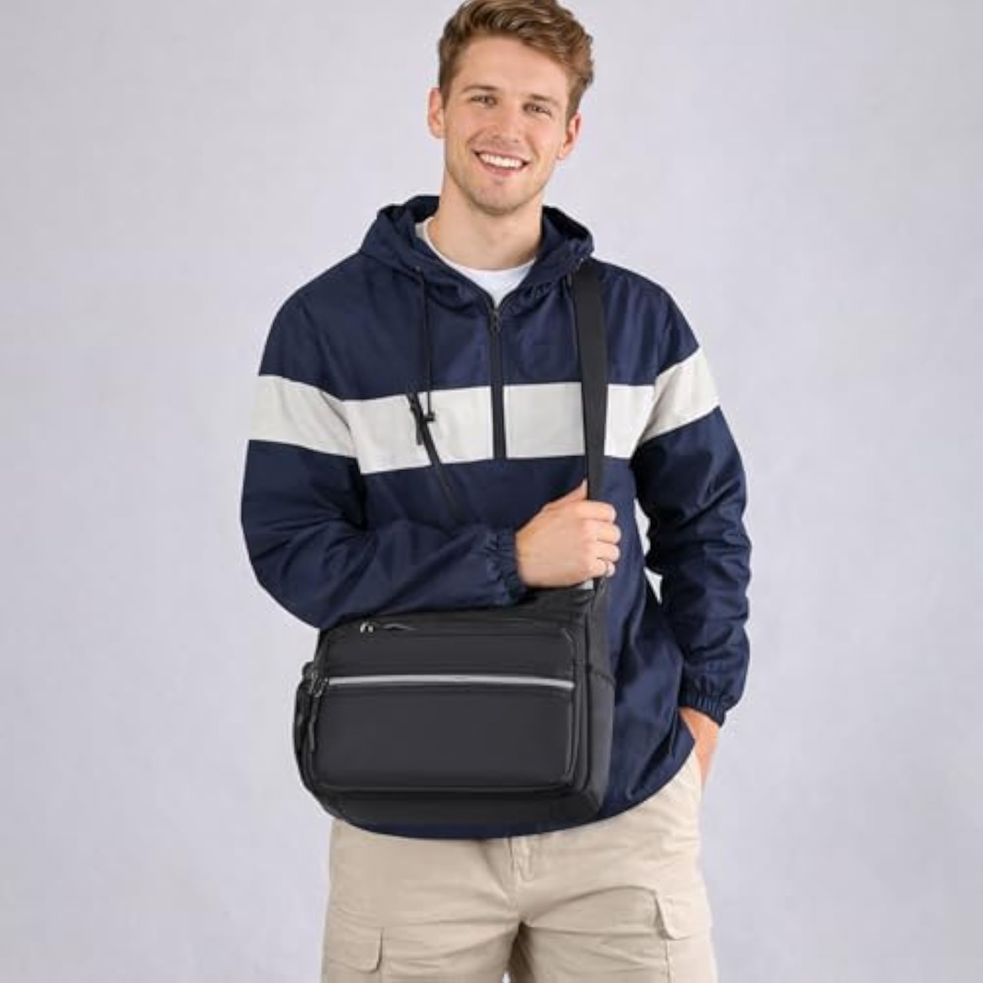 Nylon Waterproof Messenger Bag for Daily Travel