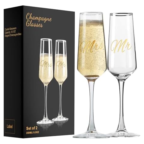 ParaCity Mr. and Mrs. Champagne Flutes Set Cover