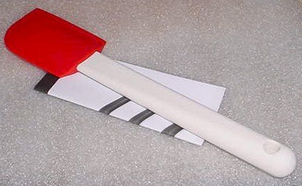 Tupperware Saucy Silicone Spatula Use up to 400 Degrees by Tupperware