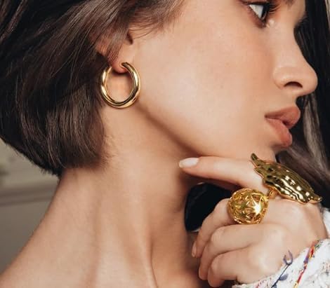 Women's14K Gold-Plated Medium Hoop Earrings – Sleek and Stylish (30mm) - Image 3