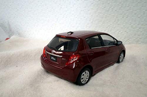 Amazon | トヨタ カラーサンプル ヴィッツ JUWERA 1/24 ミニカー