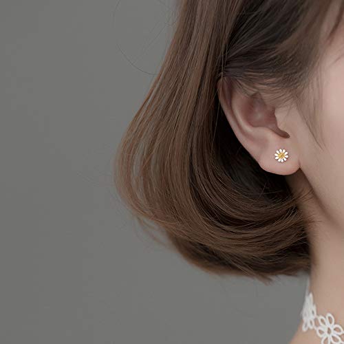 18G Cute Daisy Flower Cartilage Stud Earrings Sterling Silver for Women Girls Dainty Helix Tragus Earring Labret Studs Barbell Screw Back Ear Piercing Jewelry Gifts Hypoallergenic BFF2
