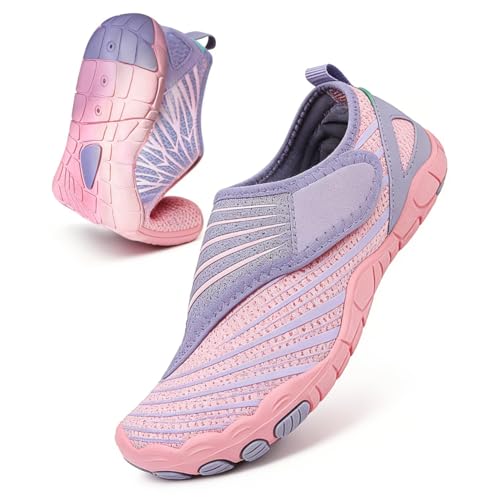 Men and women wearing the same style of barefoot shoes, lightweight, flexible, breathable lace-up flat shoes. Perfect for running, yoga and home use. The best choice for all these activities. (9.5,pink)