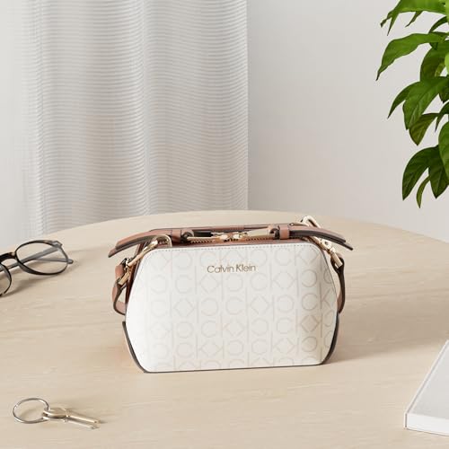 Calvin Klein Lucy Triple Compartment Crossbody - Image 5