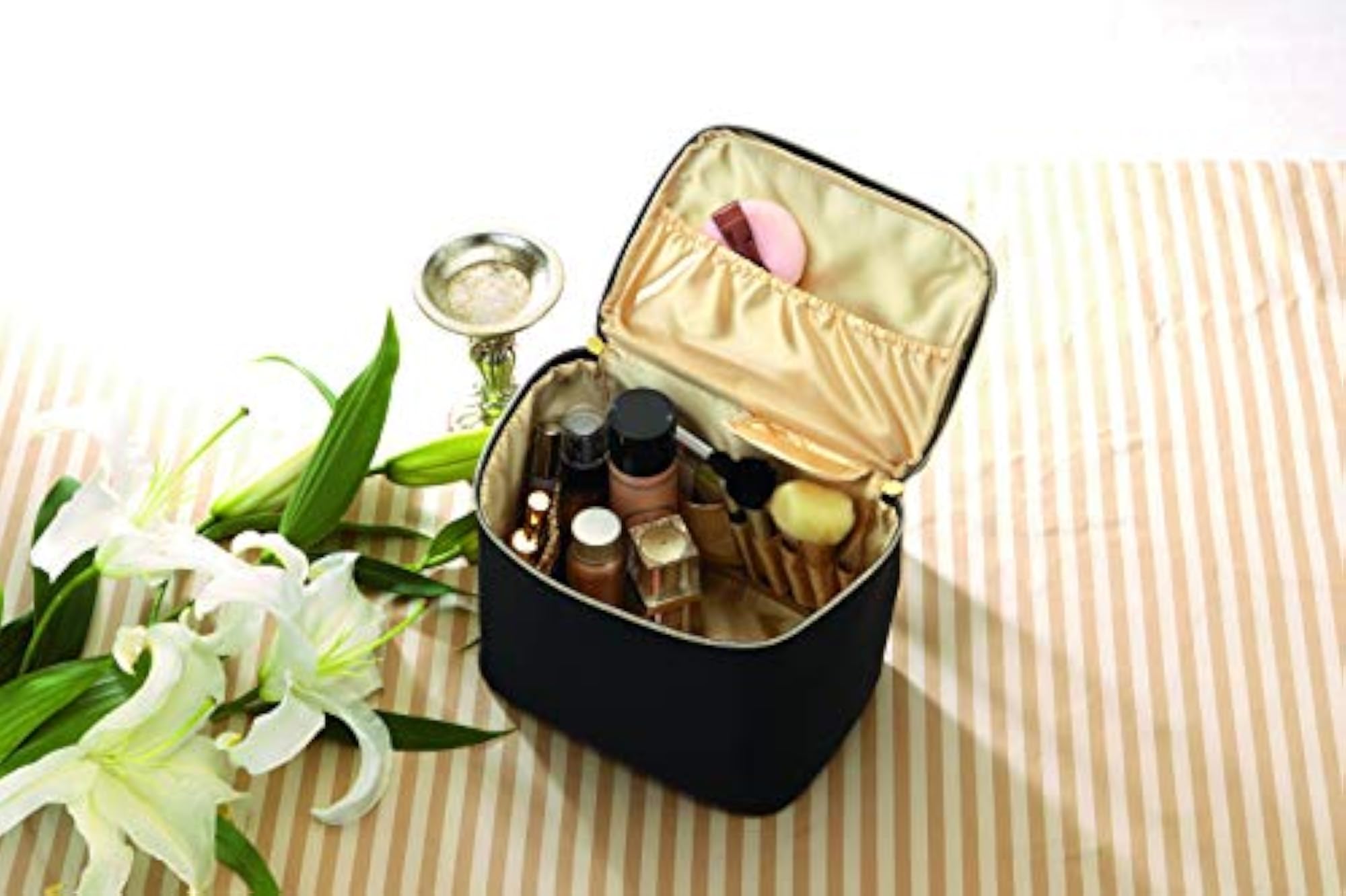 Large Vanity Makeup Pouch, Stylish Organiser for Cosmetics