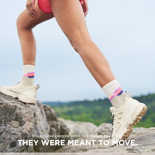 Image of Feetures Trail Max Cushion Mini Crew Sock - Hiking Socks for Men & Women