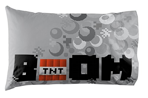 Image of Jay Franco Minecraft Creeper 5 Piece Full Bed Set - Includes Reversible Comforter & Sheet Set - Super Soft Fade Resistant Microfiber - (Official Minecraft Product)